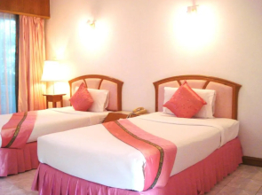 Golden Sand Inn