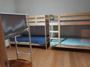 Room in Apartment - Bed 19 in a 6-bed Mixed Dormitory Room