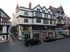 Commonhall Apartments - Character - City Centre - Three Storey