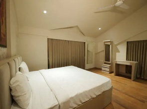Green Wood Villa By 97RoyalVista