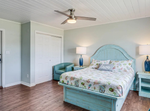 Coast Oaks Cottage 1 1 Bedroom Cottage by RedAwning