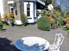 Woodlands Guest House