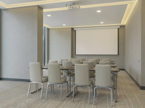 Sky Loft Hotel Kyiv by Rixwel