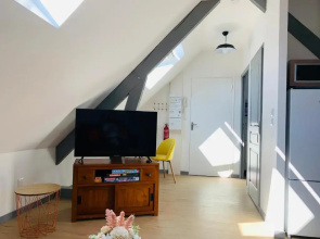 SUPERLOGIS - Sous Les Toits - T2 - BLOIS-HYPERCENTRE 1 chambre 4 personnes