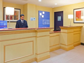 Holiday Inn Express New York City- Wall Street by IHG