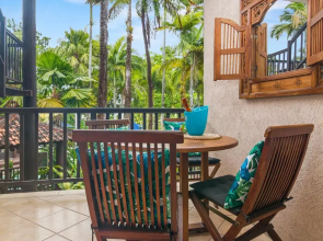 Hibiscus Resort 10   Fabulous location