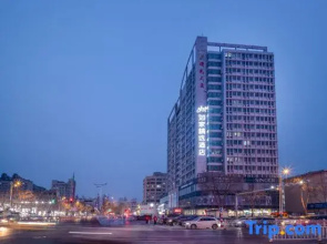 Homeinn Plus Hotel (Liaocheng Wuxing Department Store New Oriental Plaza)