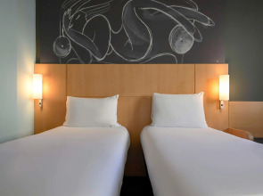 Отель Skopje City Center 