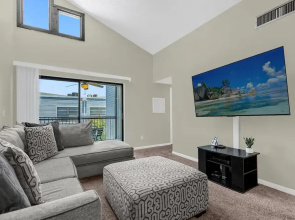 Upstay - Family Condo at Ventura Golf Country Club