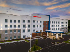 Hampton Inn & Suites Lexington Columbia