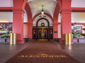 Alexander Hotel