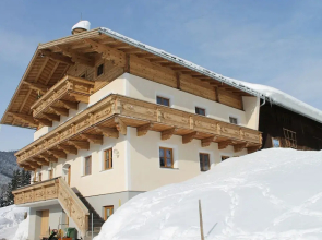 Stunning Apartment Near Filzmoos Along Mountain Side