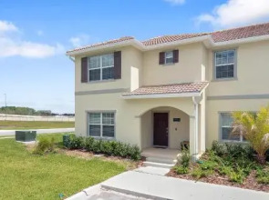 Five Bedrooms w/ GameRoom and Pool 4894