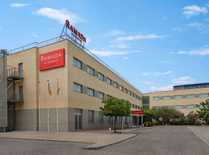 Ramada by Wyndham Valencia Almussafes Hotel