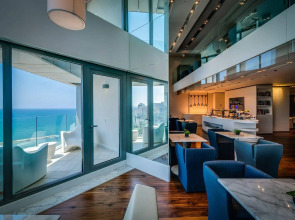Royal Beach Tel Aviv Hotel