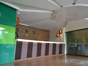 Sun City Suites