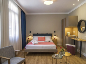 Viaggio Elegant Rooms