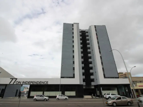 77 Independace 136