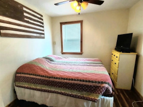 Steel Driver River Cabin