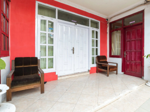 RedDoorz Syariah near Balai Kota Batu