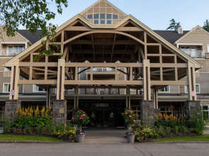 Grand Summit Hotel at Attitash