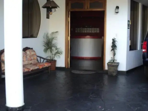 Hotel Conquistadores Inn