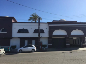 Hotel Sahara