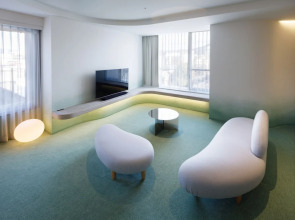 Отель The Screen