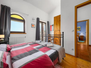Villa in Visnjan With Private Heated Pool