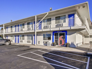 Motel 6 Green Bay, WI
