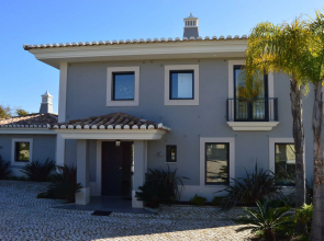 Modern Villa With Swimming Pool Near Carvoeiro