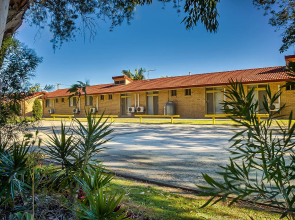 Yamba Motor Inn