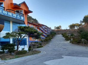 Hyundai Elliot Hotel and Resort