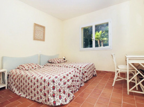 A Luxurious, 5-bedroom Villa in Vence With a Swimming Pool and Spaciou