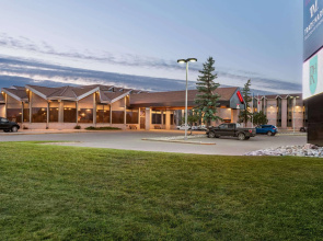 Royal Hotel West Edmonton, Trademark Collection by Wyndham