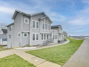 Waterfront Buckeye Lake House: Deck + Views!