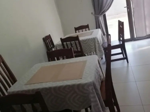 Rose and Thorn Guesthouse - Adults Only