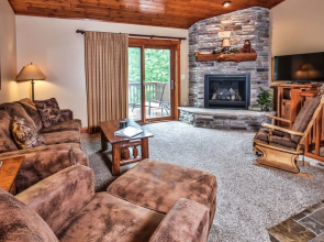 Blue Spruce - Serenity Bay Resort 3 Bedroom Cabin