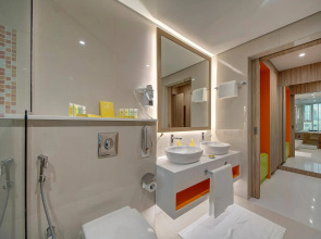 Al Khoory Atrium Hotel