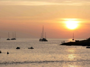 All Seasons Naiharn Phuket