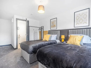 5-bed 5 En-suite Apartment in Manchester