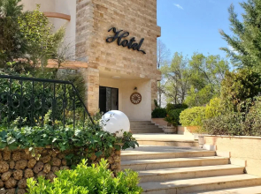 Hotel and Restaurant Shallalat Anjar