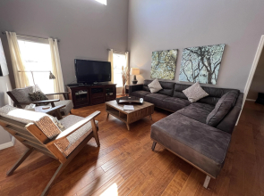 Lake View Pool & Spa Home Close to Disney, Kissimmee, US