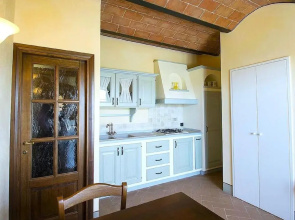 Cozy Apartment Near Bolgheri