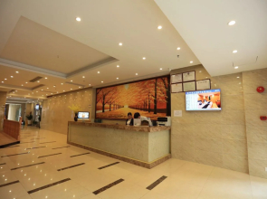 Ease Hotel (Shenzhen Huaqiangbei Yannan Metro Station)