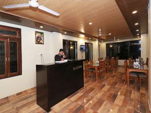 Oyo 26757 Mds Residence