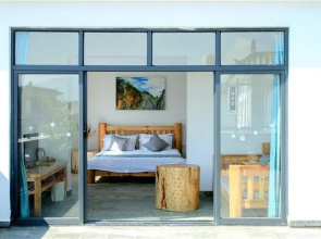 YiHai ZhuYuan Boutique Inn