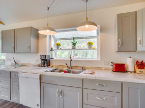 Stunning Ouray Escape w/ Panoramic Mountain Views!