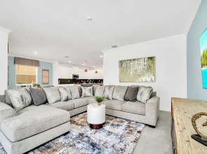 Upstay - Storey Lake Home w Pool - Hot Tub - Games