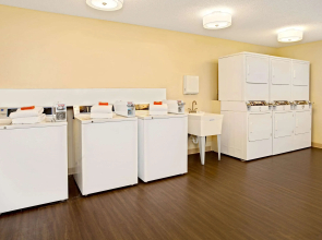 MainStay Suites Cincinnati Blue Ash
